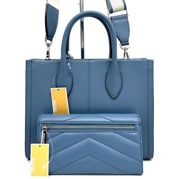 Michael Kors Mirella Small Crossbody Bag & Quilted Trifold Wallet Denim - Picture 5 of 12